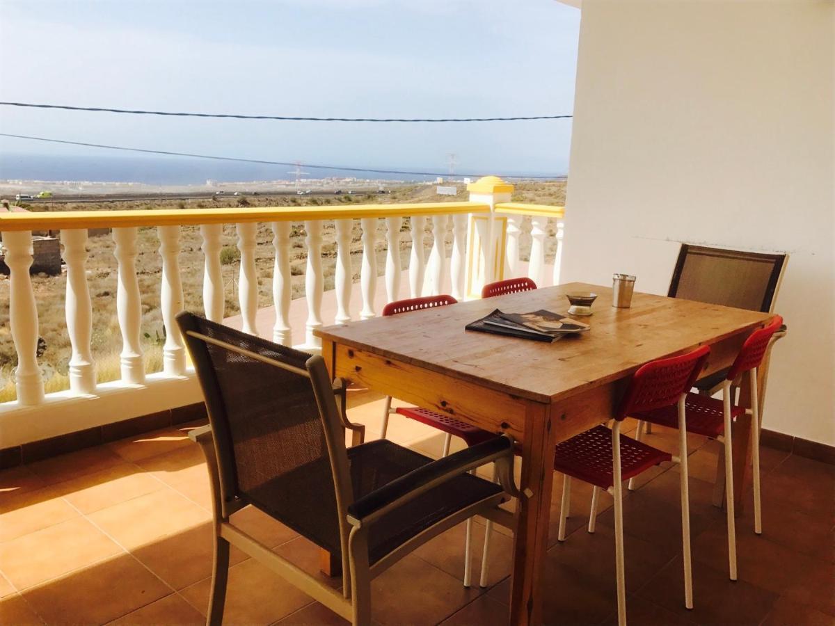 Wifi Tenerife Sur Guest House Гранадилла-де-Абона Экстерьер фото